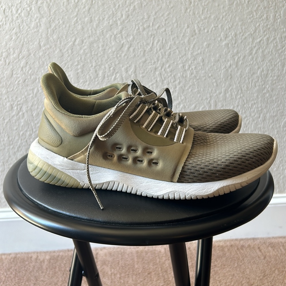 ASICS Ortolite olive green